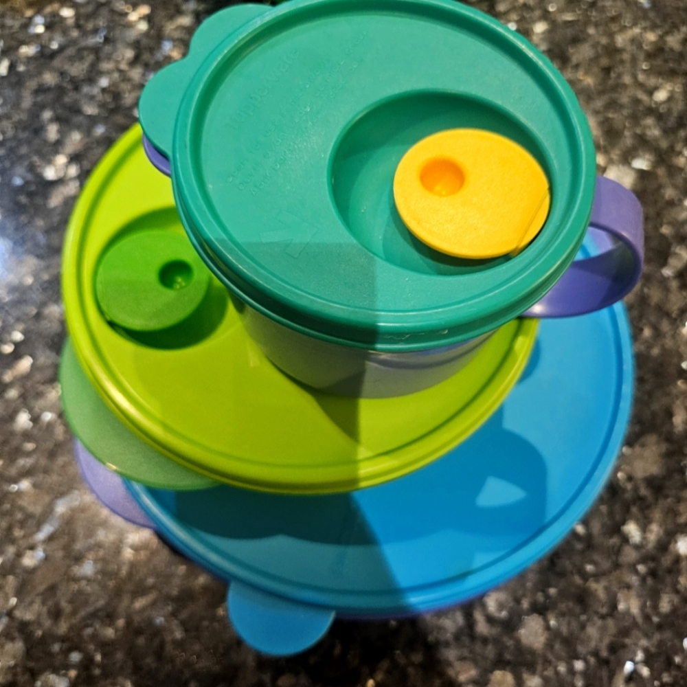 3/50$ TUPPERWARE